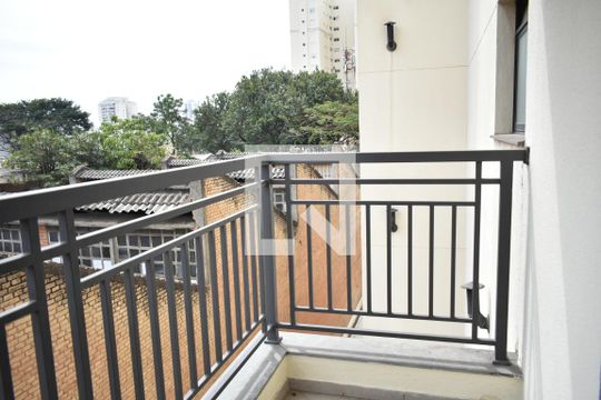 Sacada de apartamento à venda com 2 quartos, 60m² em Chácara Inglesa, São Paulo