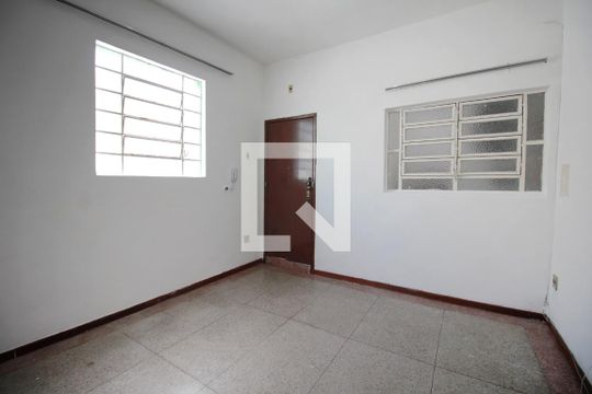 Kitnet/Studio para alugar com 1 quarto, 30m² em Floresta, Belo Horizonte