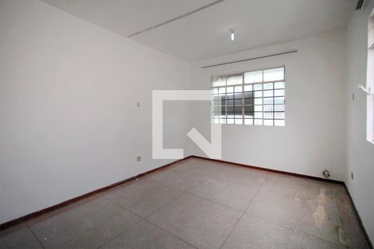 Quarto 1 de kitnet/studio para alugar com 1 quarto, 30m² em Floresta, Belo Horizonte