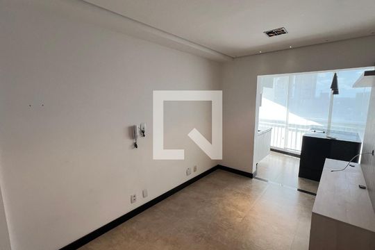 Sala de kitnet/studio à venda com 1 quarto, 35m² em Pinheiros, São Paulo