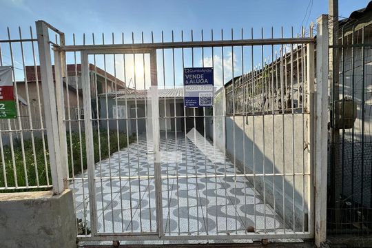 Fachada + Placa de casa à venda com 3 quartos, 130m² em Campina, São Leopoldo