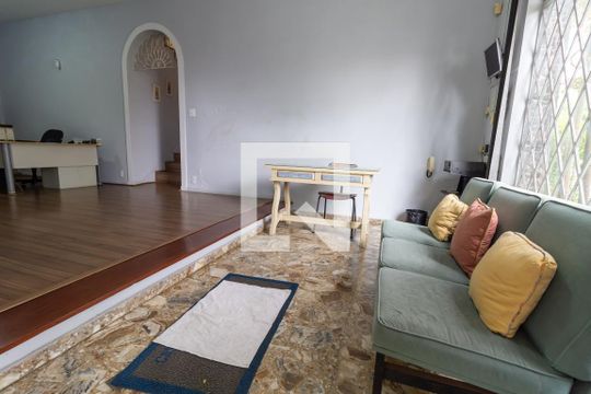 Sala de casa à venda com 6 quartos, 208m² em Alto da Lapa, São Paulo