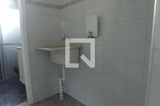 Área de Serviço de casa para alugar com 4 quartos, 560m² em Baeta Neves, São Bernardo do Campo