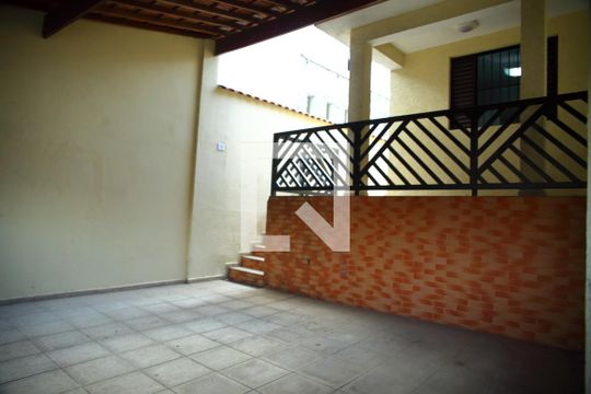Quintal de casa para alugar com 4 quartos, 560m² em Baeta Neves, São Bernardo do Campo
