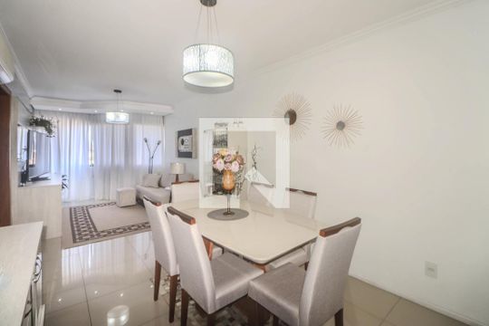 Apartamento à venda com 3 quartos, 90m² em Passo D’areia, Porto Alegre