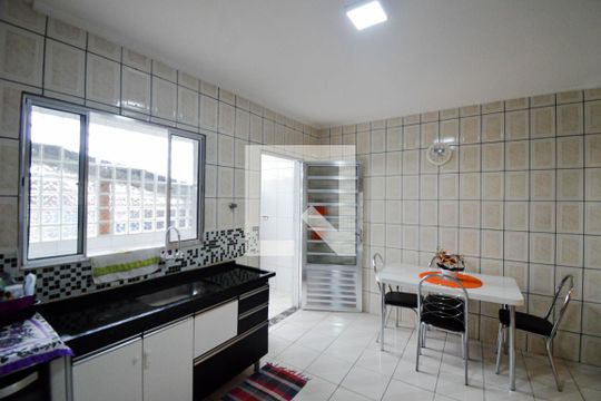 Cozinha de casa para alugar com 2 quartos, 85m² em Jardim Paraiso, Guarulhos
