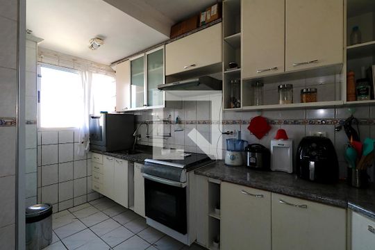 Cozinha de apartamento à venda com 2 quartos, 75m² em Vila Alto de Santo Andre, Santo André