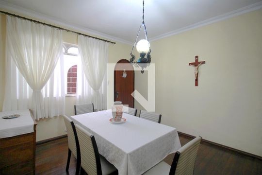 Sala de Jantar de casa à venda com 8 quartos, 357m² em Nova Floresta, Belo Horizonte