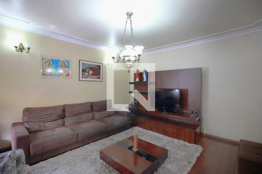 Sala de casa à venda com 8 quartos, 357m² em Nova Floresta, Belo Horizonte