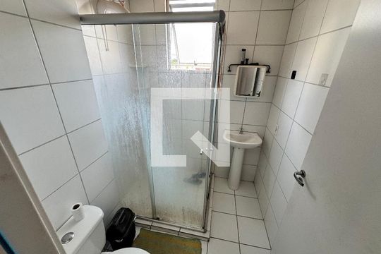 Banheiro de apartamento para alugar com 2 quartos, 62m² em Feitoria, São Leopoldo