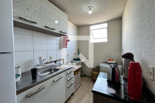 Cozinha de apartamento para alugar com 2 quartos, 62m² em Feitoria, São Leopoldo