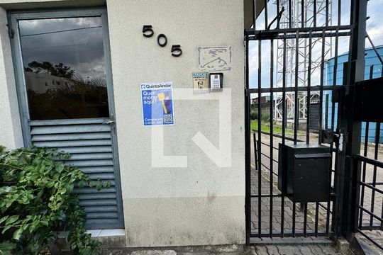 Fachada do Condomínio e placa de apartamento para alugar com 2 quartos, 62m² em Feitoria, São Leopoldo