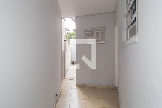 Corredor de casa à venda com 2 quartos, 83m² em Vila Oratorio, São Paulo