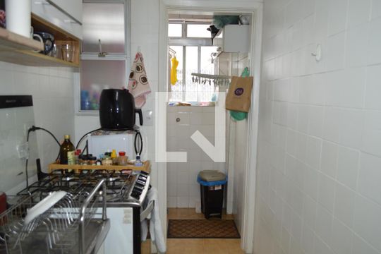 Cozinha de apartamento à venda com 2 quartos, 70m² em Vila Mariana, São Paulo