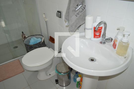 Banheiro de apartamento à venda com 2 quartos, 70m² em Vila Mariana, São Paulo