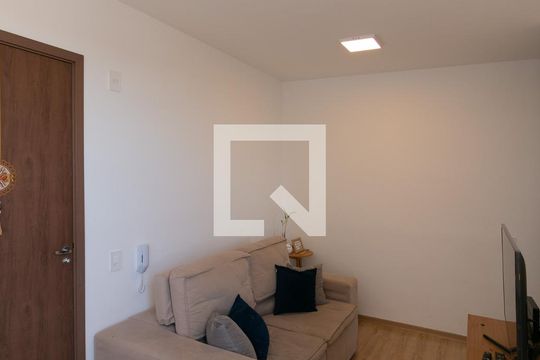 Sala de apartamento para alugar com 2 quartos, 43m² em Juliana, Belo Horizonte