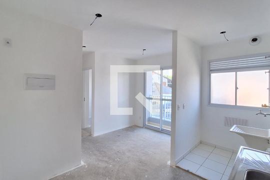 Sala/Cozinha/área de serviço de apartamento para alugar com 2 quartos, 38m² em Barra Funda, São Paulo