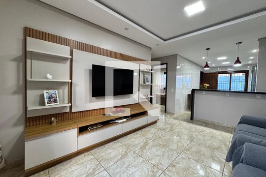 Sala de casa à venda com 2 quartos, 67m² em Campina, São Leopoldo
