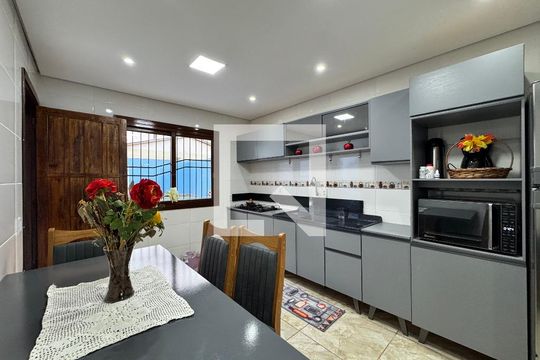 Cozinha de casa à venda com 2 quartos, 67m² em Campina, São Leopoldo