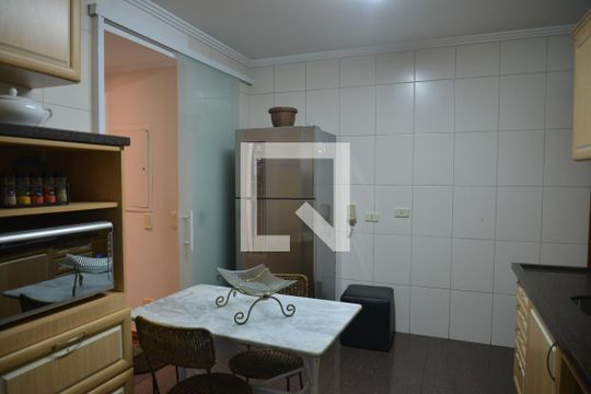 Cozinha de apartamento à venda com 3 quartos, 136m² em Parque das Nações, Santo André