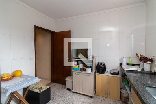 Cozinha de casa à venda com 3 quartos, 165m² em Jardim Eliane, São Paulo