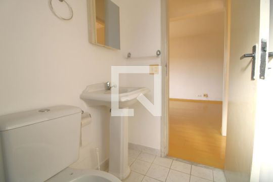 Banheiro de apartamento para alugar com 2 quartos, 57m² em Jardim Ubirajara, São Paulo