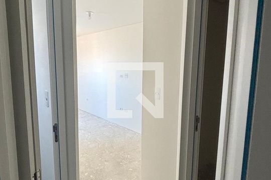 Corredor de apartamento à venda com 2 quartos, 106m² em Vila Curuçá, Santo André