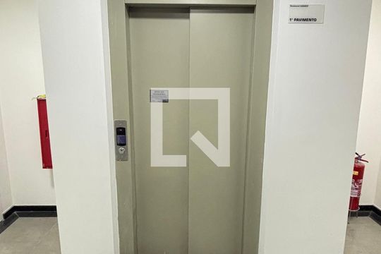 Elevador de apartamento à venda com 2 quartos, 106m² em Vila Curuçá, Santo André