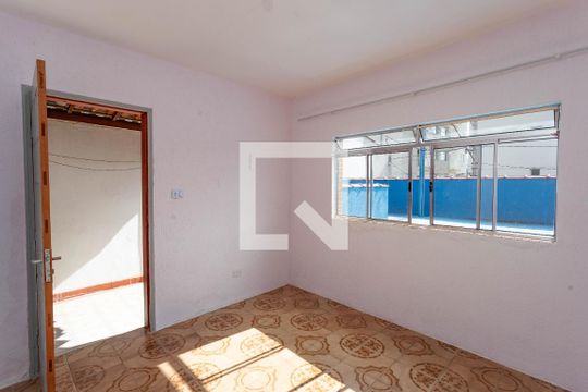 Casa para alugar com 2 quartos, 80m² em Taboão, Diadema