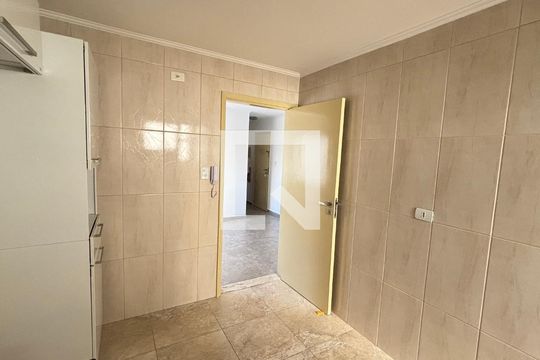 Cozinha de apartamento à venda com 2 quartos, 70m² em Vila Santa Teresa, Santo André