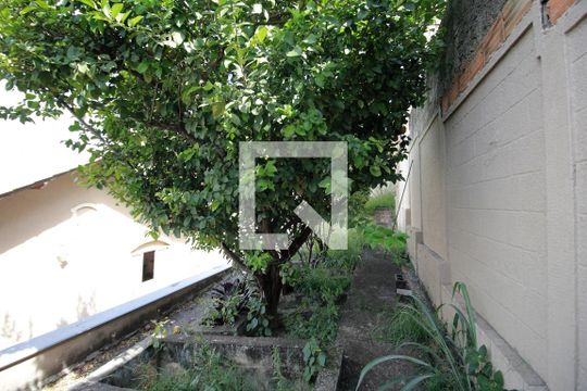 Jardim de casa à venda com 3 quartos, 360m² em São Geraldo, Belo Horizonte