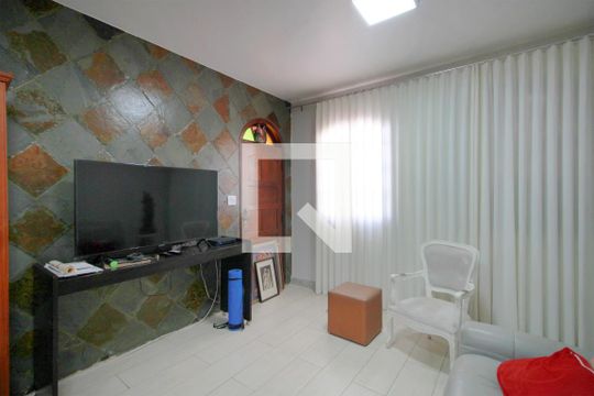 Sala de casa à venda com 3 quartos, 360m² em São Geraldo, Belo Horizonte