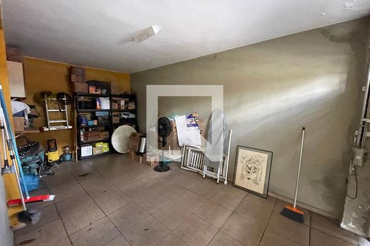 Garagem de casa à venda com 5 quartos, 230m² em Jardim Bonfiglioli, São Paulo