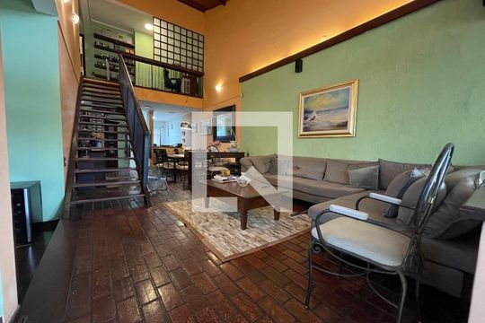 Sala de casa à venda com 5 quartos, 230m² em Jardim Bonfiglioli, São Paulo