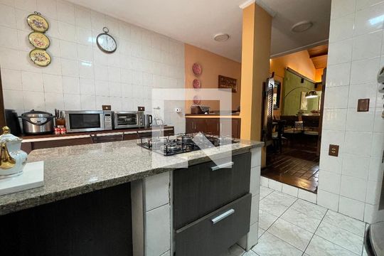 Cozinha de casa à venda com 5 quartos, 230m² em Jardim Bonfiglioli, São Paulo