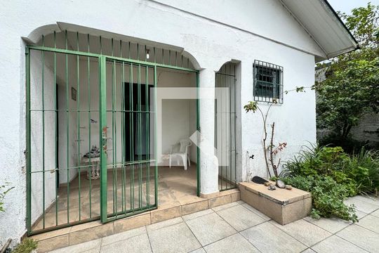 Fachada de casa à venda com 3 quartos, 130m² em Scharlau, São Leopoldo