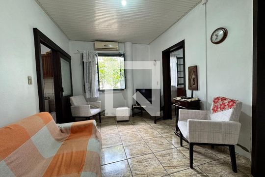 Casa à venda com 3 quartos, 130m² em Scharlau, São Leopoldo