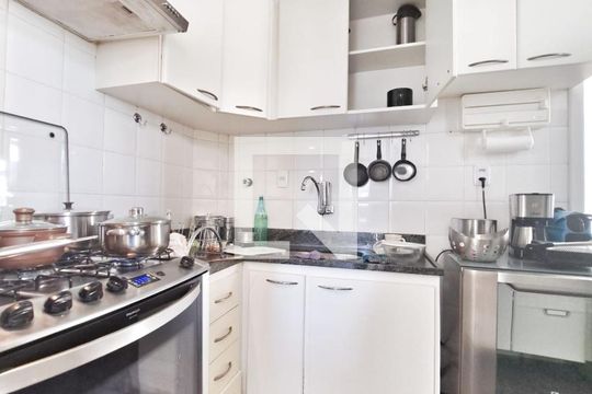Cozinha de apartamento à venda com 4 quartos, 240m² em Buritis, Belo Horizonte