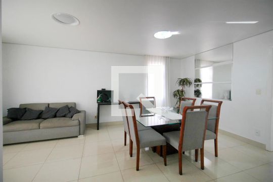 Sala de apartamento à venda com 4 quartos, 130m² em Fernão Dias, Belo Horizonte