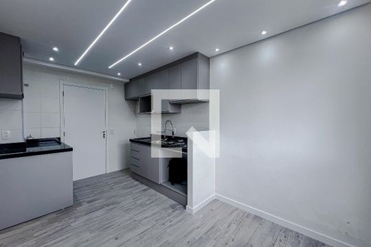 Sala de apartamento para alugar com 2 quartos, 35m² em Cambuci, São Paulo