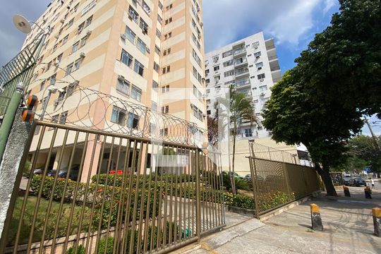 Fachada de apartamento à venda com 2 quartos, 72m² em Cachambi, Rio de Janeiro