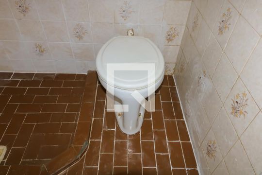 Banheiro de apartamento para alugar com 1 quarto, 23m² em Encantado, Rio de Janeiro