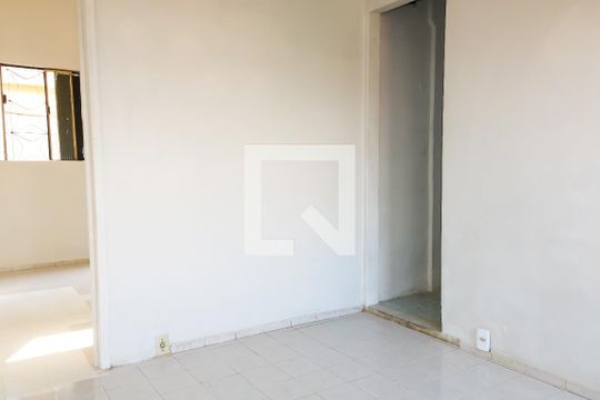 Sala de apartamento para alugar com 1 quarto, 23m² em Encantado, Rio de Janeiro
