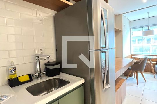 Cozinha  de kitnet/studio à venda com 1 quarto, 27m² em Vila Clementino, São Paulo