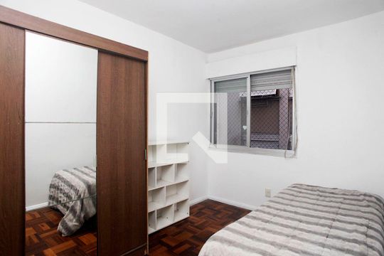 Quarto 2 de apartamento à venda com 2 quartos, 55m² em Petrópolis, Porto Alegre
