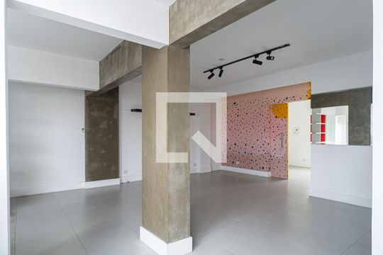 Sala de apartamento à venda com 2 quartos, 84m² em Bela Vista, São Paulo