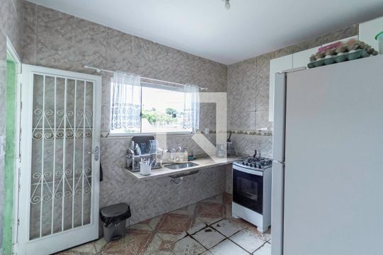 Cozinha de casa à venda com 4 quartos, 360m² em Venda Nova, Belo Horizonte