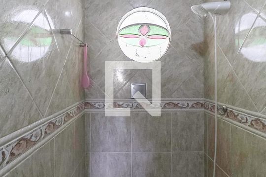 Banheiro social  de casa à venda com 4 quartos, 360m² em Venda Nova, Belo Horizonte