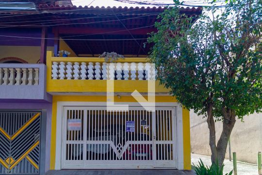Fachada de casa à venda com 3 quartos, 184m² em Vila Sapopemba, São Paulo