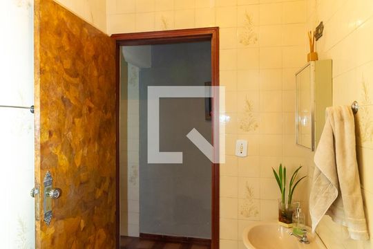 Banheiro 2 de casa à venda com 3 quartos, 184m² em Vila Sapopemba, São Paulo